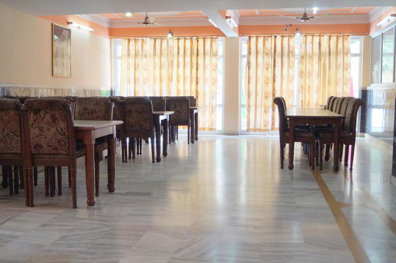 Hotel Uday Palace Pipalkoti Zewnętrze zdjęcie