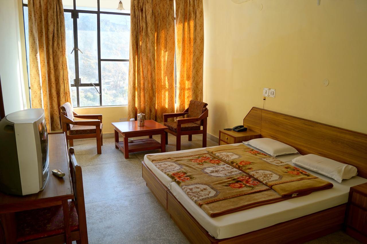 Hotel Uday Palace Pipalkoti Zewnętrze zdjęcie