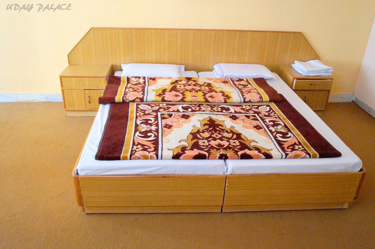 Hotel Uday Palace Pipalkoti Zewnętrze zdjęcie